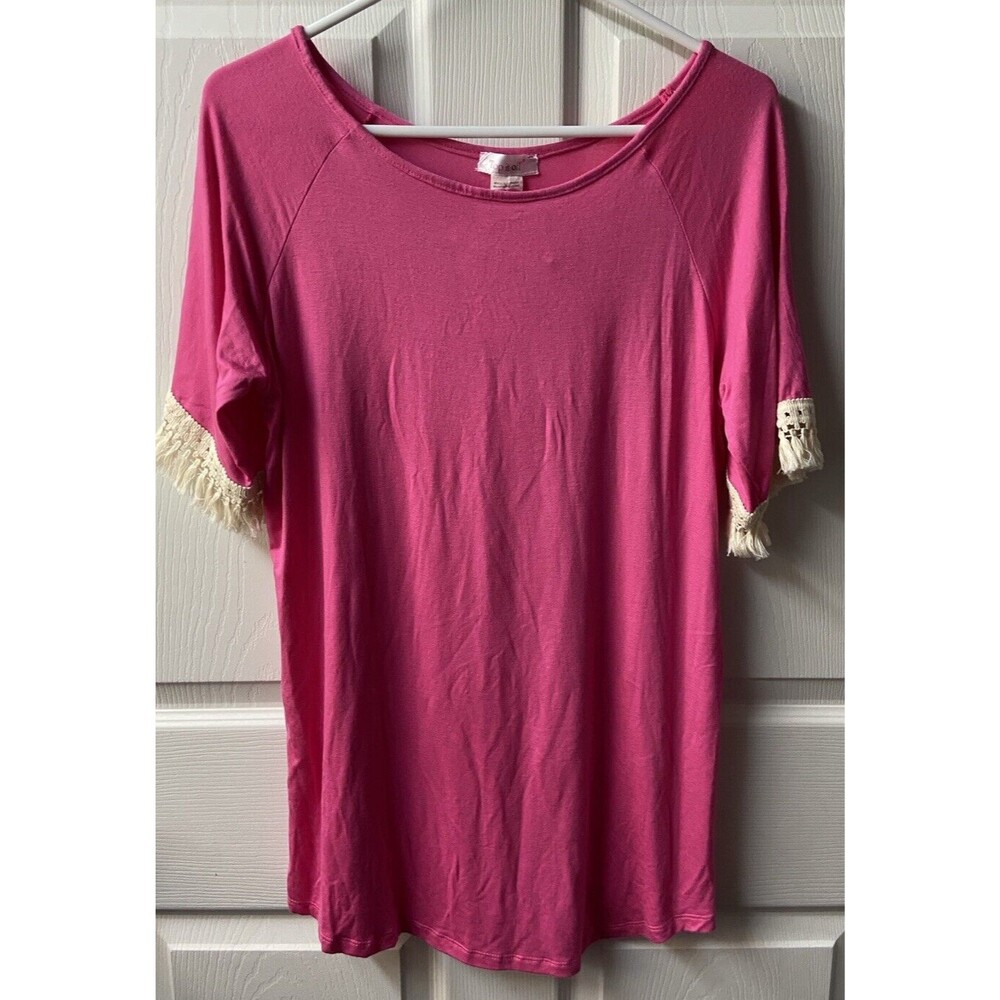 Top It Off T Shirt Womens Size Small Hot Pink Fringe Festival Fringe Trimmed